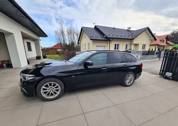 samochody osobowe BMW Seria 5 cena 120000 przebieg: 177000, rok produkcji 2018 z Jarosław